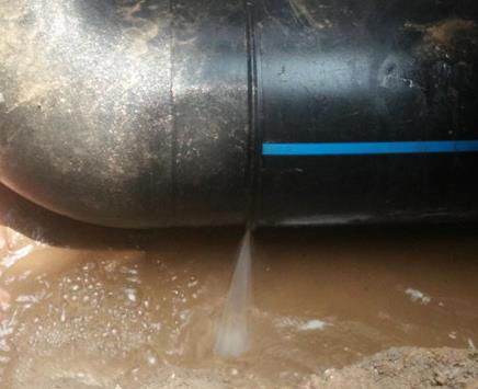 新田楼顶渗水维修公司为大家分享下新田卫生间漏水维修修补技术!